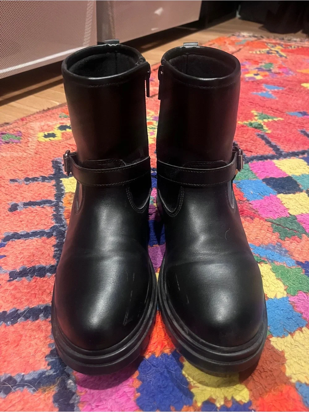 Steve Madden Kids Brendah Black Leather Buckle Ankle Boots with Charm Chain